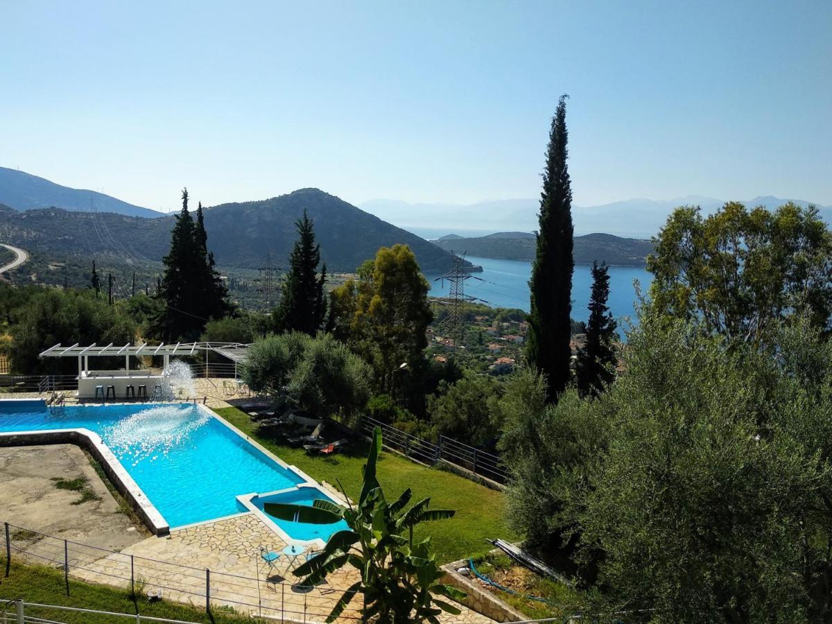 Hotel Theasis Paralia Sergoulas 외부 사진