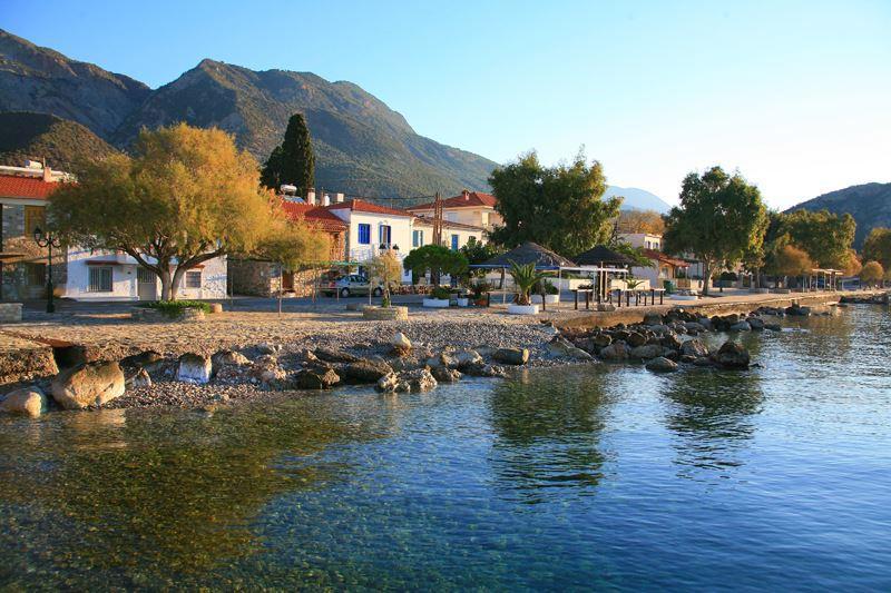 Hotel Theasis Paralia Sergoulas 외부 사진